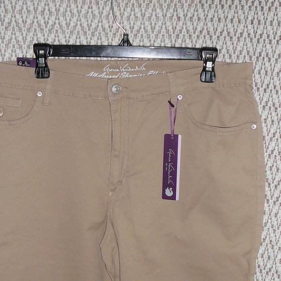 NWT Gloria Vanderbilt Amanda Tapered Leg Slimming Jeans Pants Size 16 - Picture 2 of 11